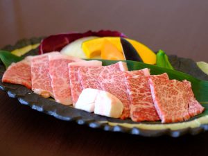休暇村グループ 公共の宿 国民宿舎サンロード吉備路 千屋牛陶板焼き