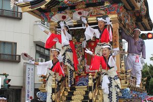 休暇村グループの公共の宿 国民宿舎両神荘 川瀬祭り2