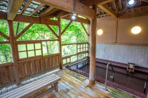 休暇村グループの公共の宿 国民宿舎両神荘 露天風呂