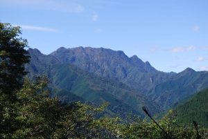 休暇村グループの公共の宿 国民宿舎両神荘 両神山