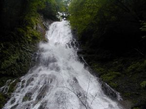 休暇村グループの公共の宿　国民宿舎両神荘　丸神の滝2