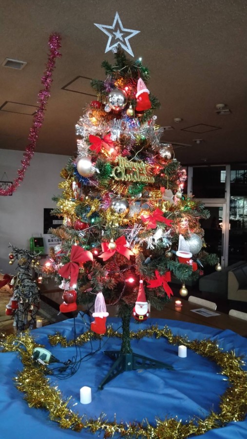 休暇村グループの公共の宿+国民宿舎両神荘+クリスマスツリー